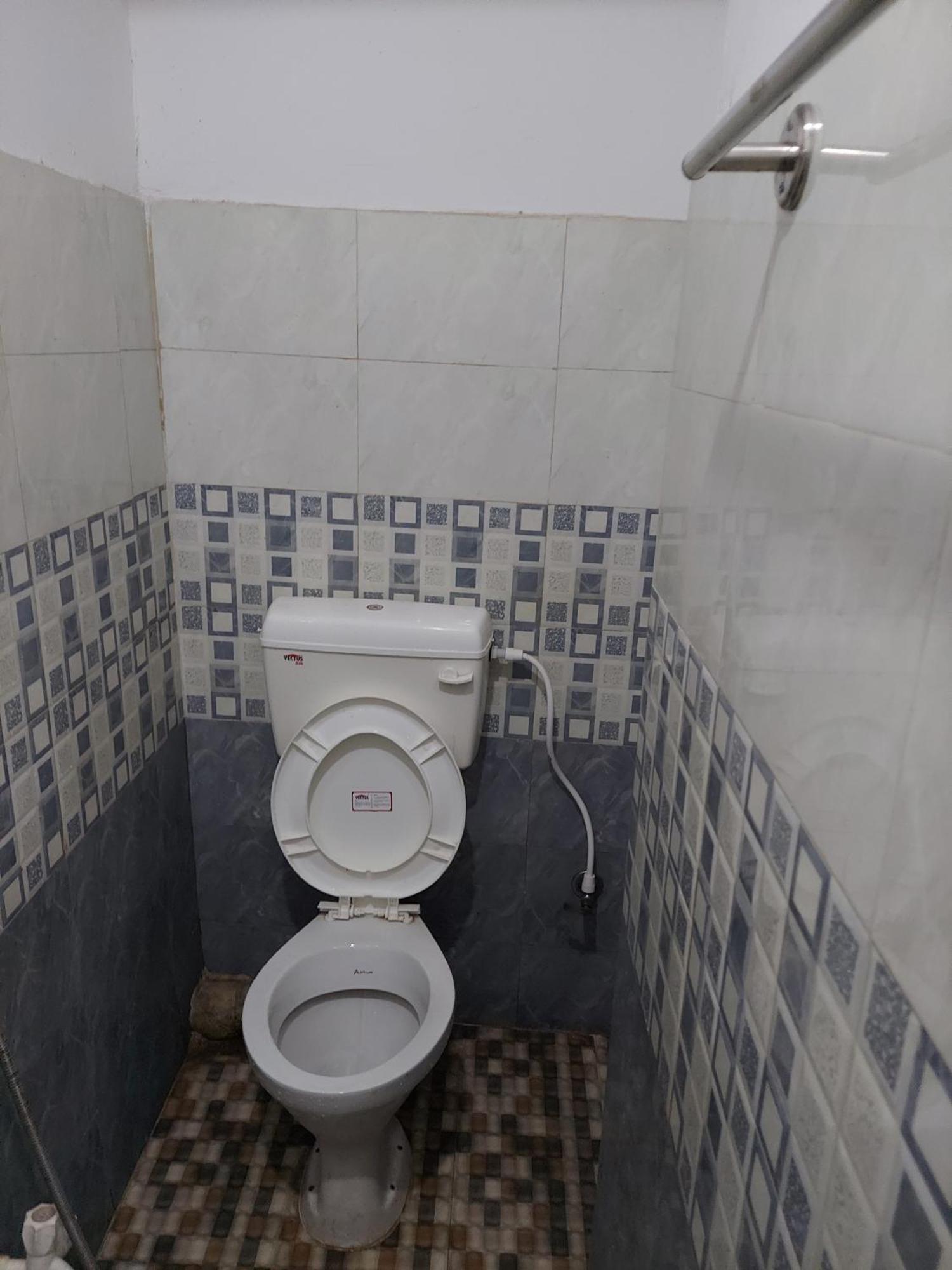 Raison Hotel Jamshedpur Esterno foto